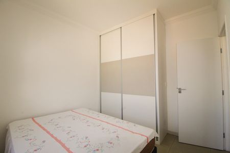 Apartamento à venda com 82m², 3 quartos e 2 vagasQuarto 02