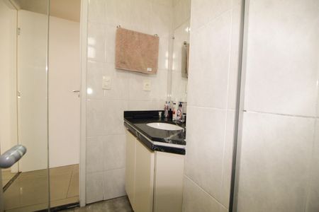 Apartamento à venda com 82m², 3 quartos e 2 vagasBanheiro Social 