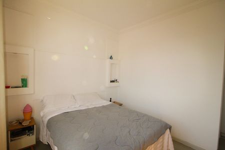 Apartamento à venda com 82m², 3 quartos e 2 vagasQuarto 
