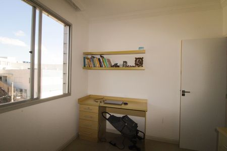 Apartamento à venda com 82m², 3 quartos e 2 vagasQuarto 01- Escritório