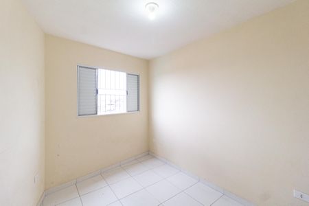 Quarto 1 de apartamento para alugar com 2 quartos, 50m² em Jardim Guiomar, Carapicuíba