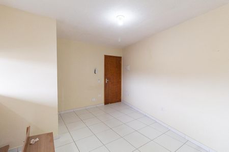 Sala de apartamento para alugar com 2 quartos, 50m² em Jardim Guiomar, Carapicuíba
