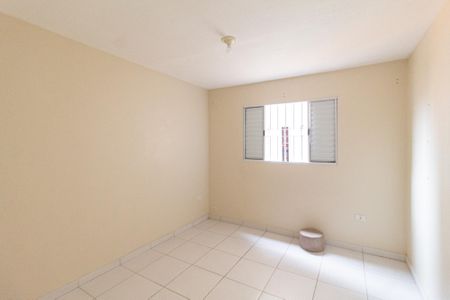 Quarto 2 de apartamento para alugar com 2 quartos, 49m² em Jardim Guiomar, Carapicuíba