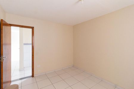 Quarto 2 de apartamento para alugar com 2 quartos, 49m² em Jardim Guiomar, Carapicuíba