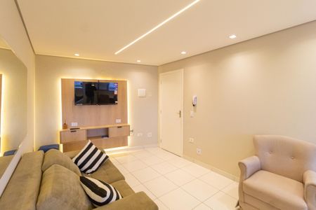 Sala de apartamento para alugar com 2 quartos, 50m² em Jardim Guiomar, Carapicuíba