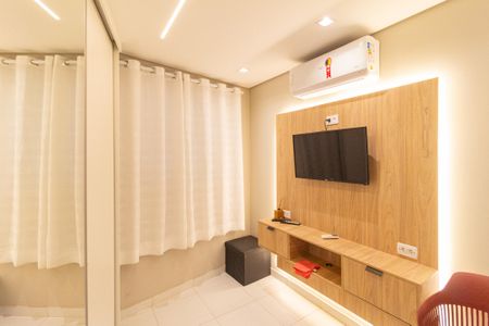 Quarto 1 de apartamento para alugar com 2 quartos, 50m² em Jardim Guiomar, Carapicuíba