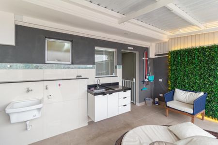 Casa para alugar com 80m², 2 quartos e 1 vaga Casa para alugar com 80m², 2 quartos e 1 vagaQuintal
