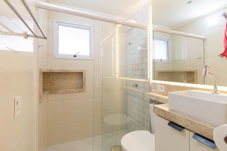 Casa para alugar com 80m², 2 quartos e 1 vaga Casa para alugar com 80m², 2 quartos e 1 vagaBanheiro da suíte