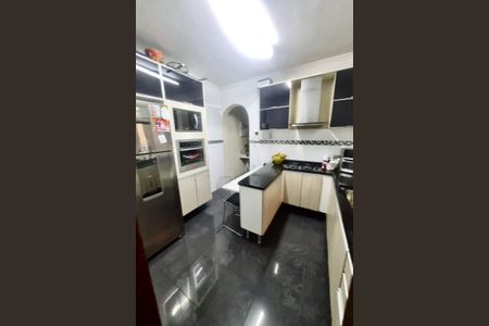 Cozinha  de casa à venda com 3 quartos, 100m² em Jardim Gonzaga, São Paulo