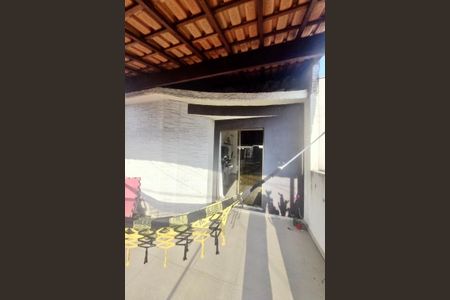 Quintal  de casa à venda com 3 quartos, 100m² em Jardim Gonzaga, São Paulo