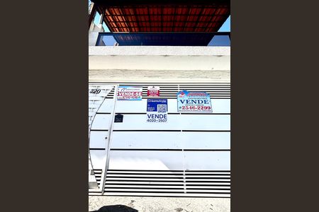 Casa à venda com 100m², 3 quartos e 2 vagas