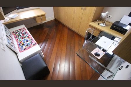 Apartamento à venda com 280m², 3 quartos e 3 vagas Apartamento à venda com 280m², 3 quartos e 3 vagasSuíte 1