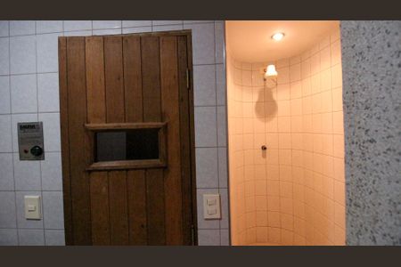 Apartamento à venda com 280m², 3 quartos e 3 vagas Apartamento à venda com 280m², 3 quartos e 3 vagasÁrea comum