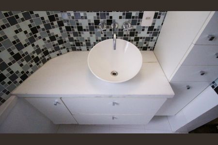Apartamento à venda com 280m², 3 quartos e 3 vagas Apartamento à venda com 280m², 3 quartos e 3 vagasBanheiro da Suíte 3