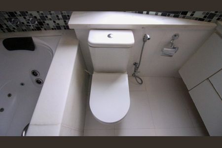 Apartamento à venda com 280m², 3 quartos e 3 vagas Apartamento à venda com 280m², 3 quartos e 3 vagasBanheiro da Suíte 3