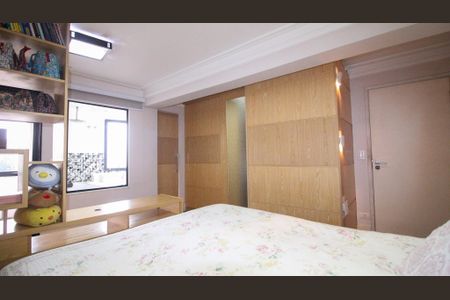 Apartamento à venda com 280m², 3 quartos e 3 vagas Apartamento à venda com 280m², 3 quartos e 3 vagasSuíte 3