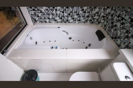 Apartamento à venda com 280m², 3 quartos e 3 vagas Apartamento à venda com 280m², 3 quartos e 3 vagasBanheiro da Suíte 3