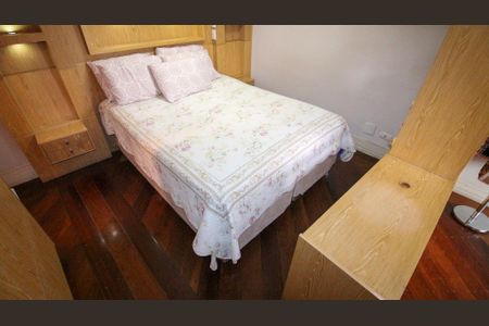 Apartamento à venda com 280m², 3 quartos e 3 vagas Apartamento à venda com 280m², 3 quartos e 3 vagasSuíte 3