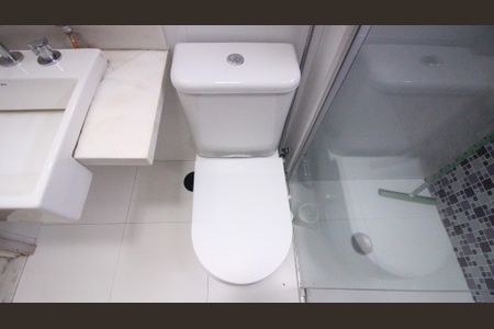 Apartamento à venda com 280m², 3 quartos e 3 vagas Apartamento à venda com 280m², 3 quartos e 3 vagasBanheiro da Suíte 2