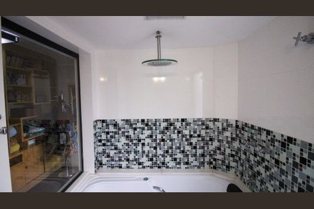 Apartamento à venda com 280m², 3 quartos e 3 vagas Apartamento à venda com 280m², 3 quartos e 3 vagasBanheiro da Suíte 3