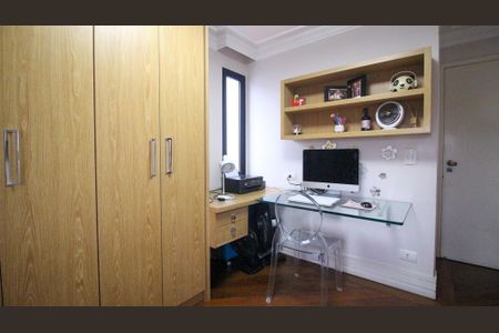 Apartamento à venda com 280m², 3 quartos e 3 vagas Apartamento à venda com 280m², 3 quartos e 3 vagasSuíte 1