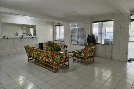 Hall de entrada de apartamento para alugar com 1 quarto, 40m² em Guilhermina, Praia Grande