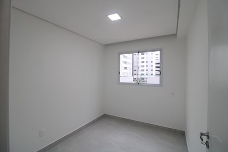 Quarto 1 de apartamento à venda com 2 quartos, 44m² em Socorro, São Paulo