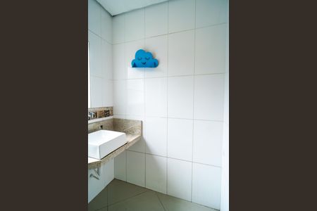 Casa para alugar com 240m², 2 quartos e 2 vagasBanheiro da Suíte 1