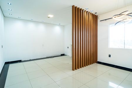 Sala de casa para alugar com 2 quartos, 240m² em Parque São Bento, Sorocaba
