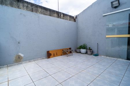Casa para alugar com 240m², 2 quartos e 2 vagasÁrea de Serviço