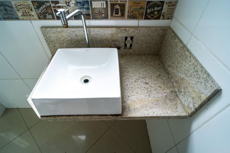 Casa para alugar com 240m², 2 quartos e 2 vagasBanheiro da Suíte 1