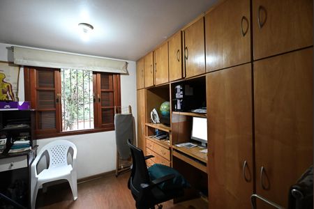 Casa à venda com 90m², 3 quartos e 2 vagasEscritório