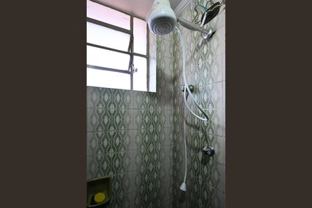 Casa à venda com 90m², 3 quartos e 2 vagasBanheiro