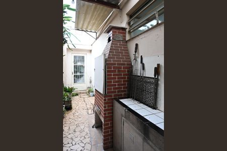 Casa à venda com 90m², 3 quartos e 2 vagasChurrasqueira