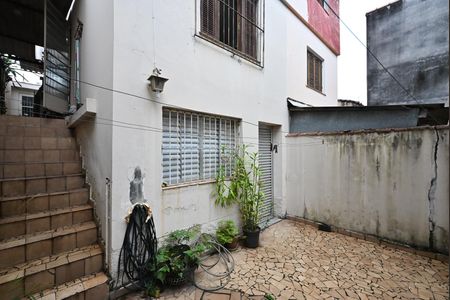 Casa à venda com 90m², 3 quartos e 2 vagasQuintal