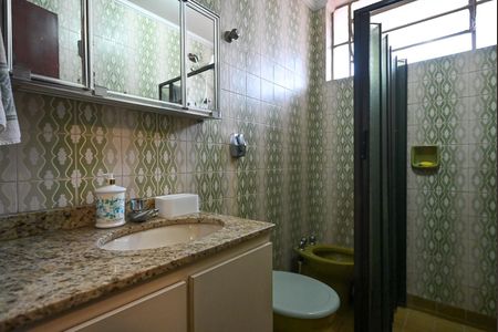 Casa à venda com 90m², 3 quartos e 2 vagasBanheiro