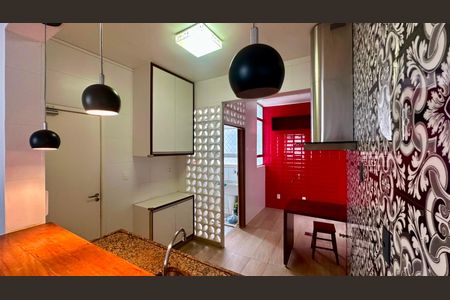Apartamento à venda com 200m², 3 quartos e 2 vagas Apartamento à venda com 200m², 3 quartos e 2 vagasCozinha