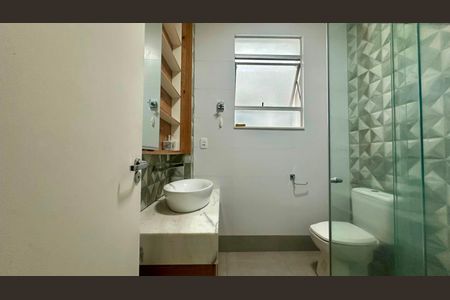Apartamento à venda com 200m², 3 quartos e 2 vagas Apartamento à venda com 200m², 3 quartos e 2 vagasBanheiro