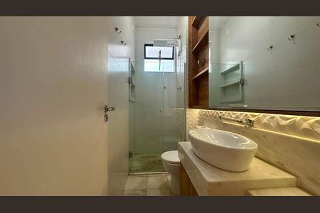 Apartamento à venda com 200m², 3 quartos e 2 vagas Apartamento à venda com 200m², 3 quartos e 2 vagasBanheiro