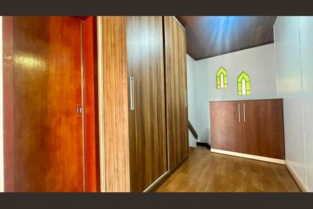 Apartamento à venda com 200m², 3 quartos e 2 vagas Apartamento à venda com 200m², 3 quartos e 2 vagasSala 2° andar
