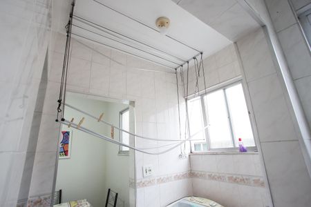 Apartamento à venda com 73m², 4 quartos e 1 vagaÁrea de Serviço