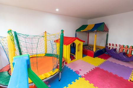Apartamento para alugar com 80m², 4 quartos e 2 vagas Apartamento para alugar com 80m², 4 quartos e 2 vagasBrinquedoteca