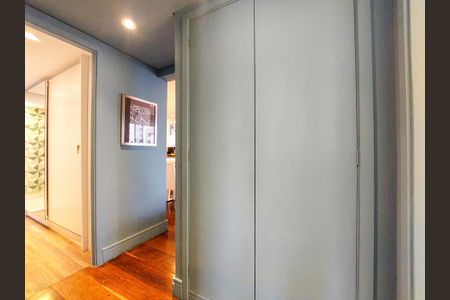 Apartamento para alugar com 100m², 3 quartos e 2 vagas Apartamento para alugar com 100m², 3 quartos e 2 vagasCorredor