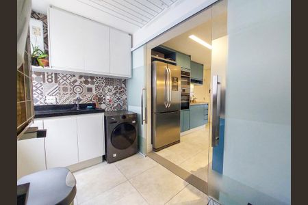 Apartamento para alugar com 100m², 3 quartos e 2 vagas Apartamento para alugar com 100m², 3 quartos e 2 vagasÁrea de Serviço