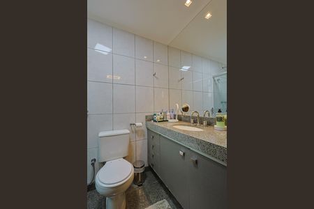 Apartamento à venda com 220m², 4 quartos e 2 vagas