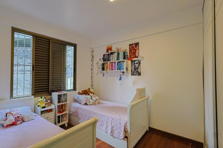 Apartamento à venda com 4 quartos, 220m² em Gutierrez, Belo Horizonte