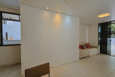 Apartamento à venda com 220m², 4 quartos e 2 vagas