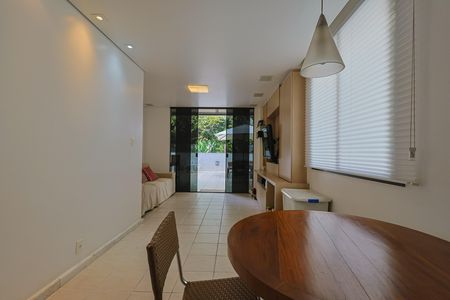 Apartamento à venda com 4 quartos, 220m² em Gutierrez, Belo Horizonte