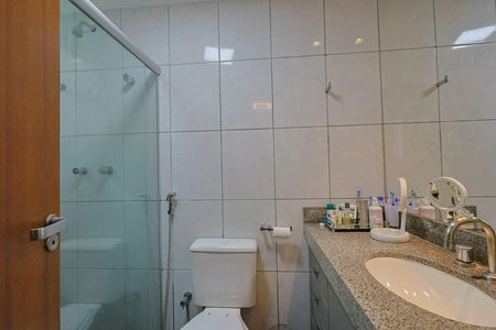 Apartamento à venda com 220m², 4 quartos e 2 vagas