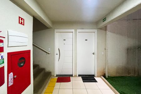 Apartamento para alugar com 60m², 2 quartos e 1 vaga Apartamento para alugar com 60m², 2 quartos e 1 vagaHall Andar